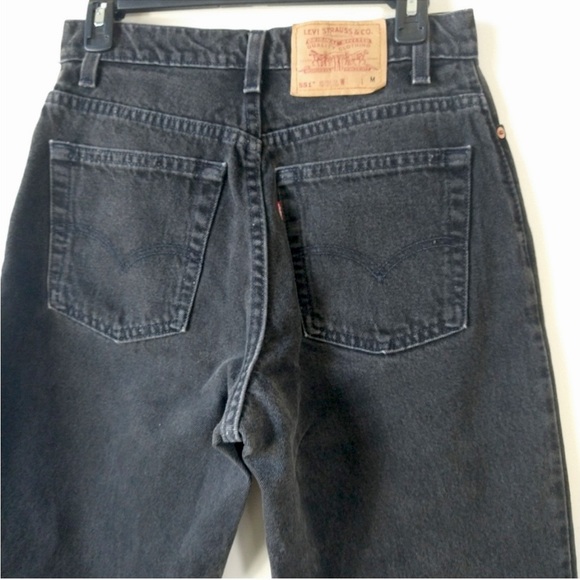 LEVI’S 551 Black Relaxed Tapered Leg Jeans - Picture 2 of 9